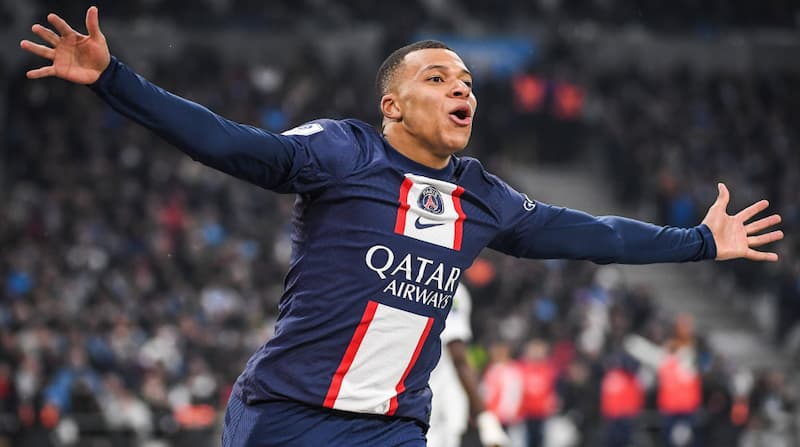 Kylian Mbappe người Pháp